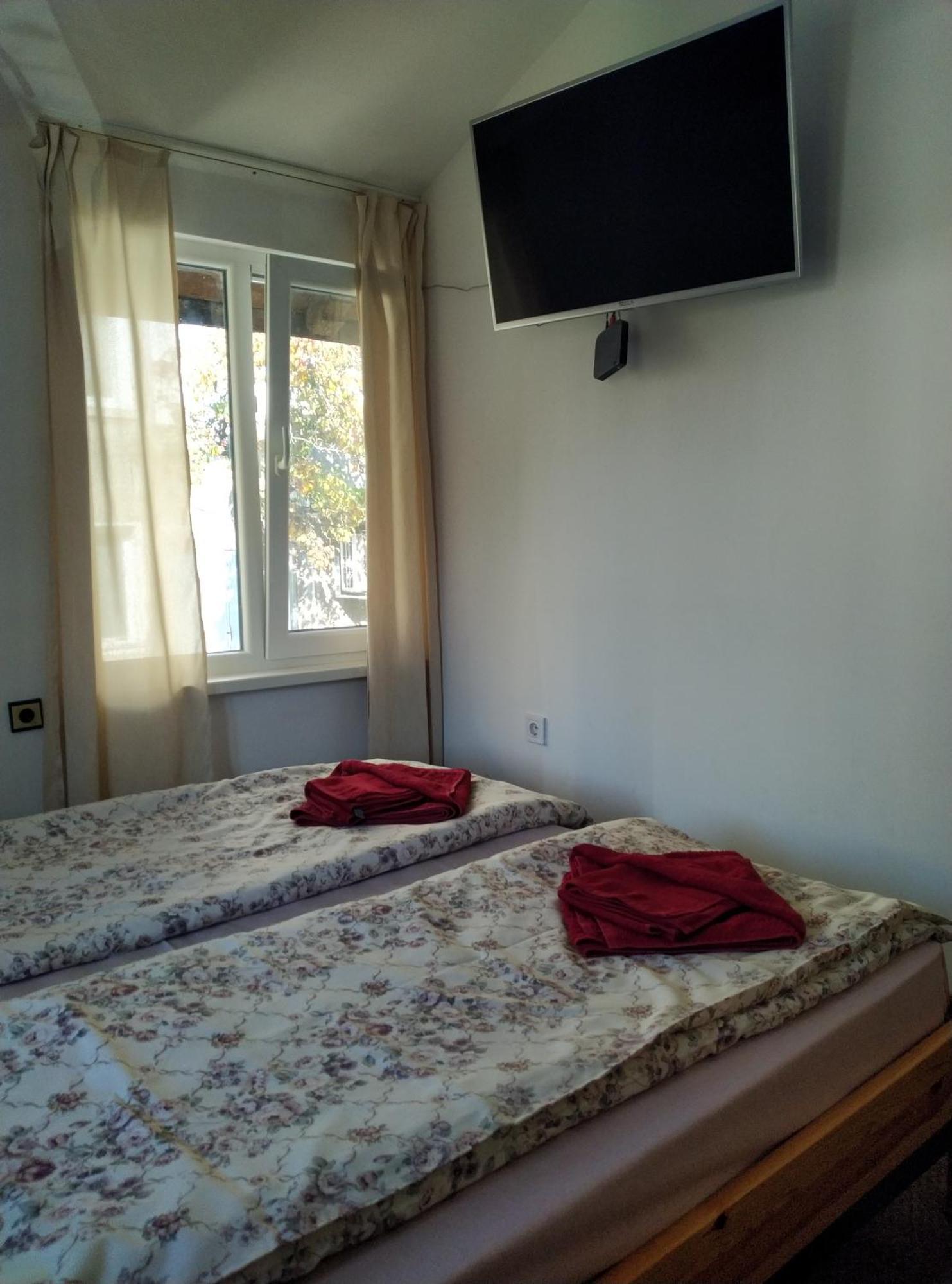 Mercury Guest House Veliko Tarnovo Kültér fotó