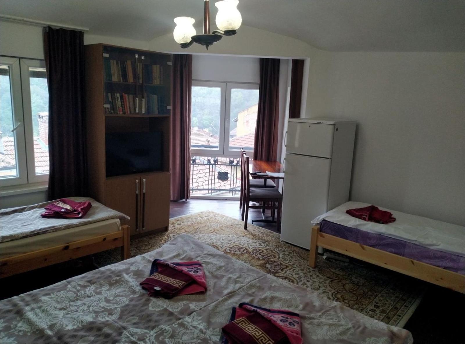 Mercury Guest House Veliko Tarnovo Kültér fotó