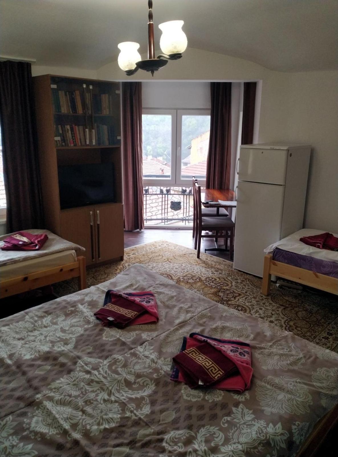 Mercury Guest House Veliko Tarnovo Kültér fotó